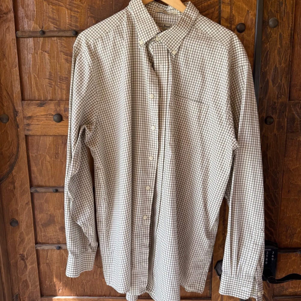 LL Bean Button Down Shirt Mens XL Brown Cotton 
Plaid Wrinkle Resistant Formal